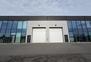 Location local d'activité Mornant - Proche axes routiers et bus