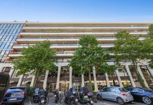 Bureau/Commerce Paris 17 - Proche RER C, Tram T3b et Bus