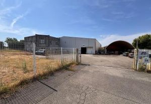Local d'activité à vendre Charvieu-Chavagneux - Proche aéroport Lyon-Saint Exupéry
