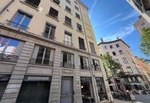 Location bureaux Lyon 1 - Croix-Rousse, proche commerces et transports
