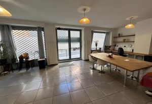 Location bureaux Lyon 1 - Croix-Rousse, proche commerces et transports