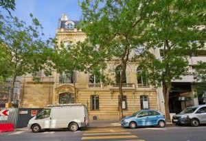 Location bureaux Paris 16 - Hôtel particulier avec jardin près Victor Hugo