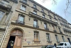 Location bureaux Paris 16 avenue d'Iena - Proche métro Boissière