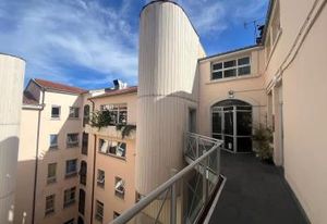 Bureaux rénovés Lyon 1 - Métro Hôtel de Ville