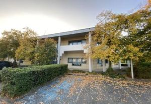 Vente/location bureaux Bron - Tram T2, T5 et accès A43