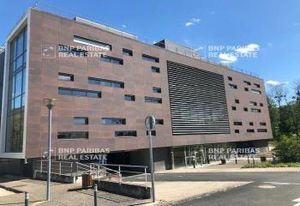 Location bureaux Olivet - Proche autoroute, RD 2020 et tramway
