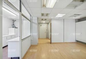 Bureaux à louer Saint-Laurent-du-Var - Proche transports