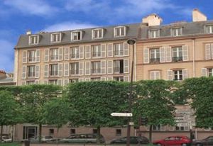 Location bureaux Versailles - Proche gare et transports