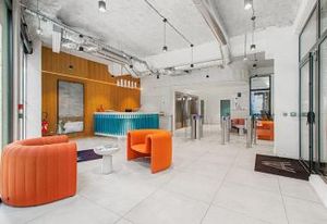 Location bureaux Paris 10 - Immeuble Art Déco avec rooftop