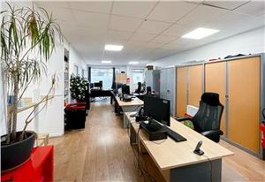 Bureaux à louer Paris 18 - Proche Porte de Saint-Ouen, accès PMR