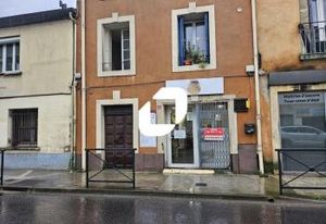 Location local commercial Lunel - Rue passante