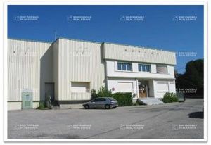 Plateforme logistique à louer Annonay - Proche A7 et D820