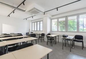 Location bureaux Paris 18 - Proche transports en commun