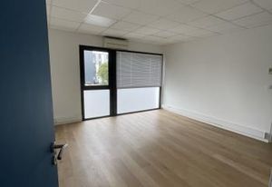 Location bureaux Vannes - Proche voie rapide et transports