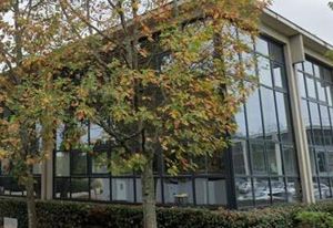 Location bureaux Nantes - Proche bus et autoroutes A11 et A811
