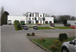 Location entrepôt bureaux Vannes - Proximité RN 165 et gare