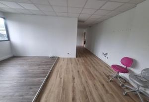 Location bureau Saint-Herblain - Proche bus et autoroutes