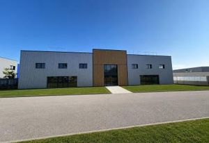 Local d'activité à vendre Couëron - Accès A82 sécurisé