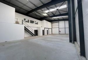 Location locaux d'activité Crach - Proche RN