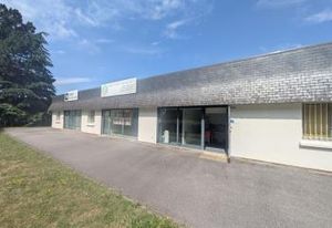Location bureaux Vannes - Proche Clinique Océane et transports