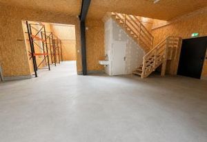 Location local d'activité 360 m² Saint-Herblain - Tram & bus