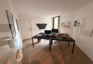 Bureaux à vendre Bordeaux - Terrasse et parking en sous-sol