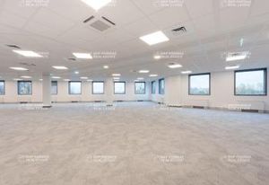 Location bureaux Saint-Aubin Plateau de Saclay - Proche RER et crèche