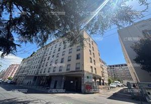 Vente bureaux Lyon 4 - Croix-Rousse, proche métro Hénon