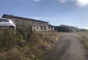 Terrain constructible à vendre Létra - accès A89 et A6