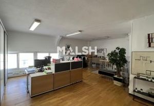 Location bureaux Lyon 3 - Proche métro Saxe-Gambetta, tram et gare Lyon-Jean-Macé