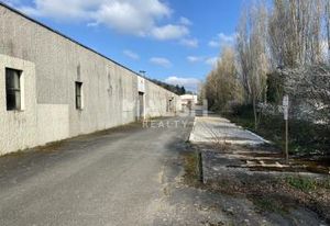 Local d'activité à vendre La Roche-Vineuse - Proche N79 et A6