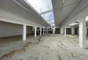 Locaux d'activité à louer Villeurbanne - Proximité périphérique Laurent Bonnevay
