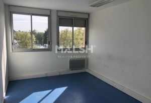Vente bureaux Champagne-au-Mont-d'Or - Proximité A6, gare de Vaise et bus