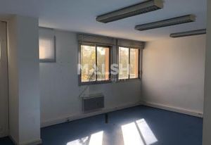 Vente bureaux Champagne-au-Mont-d'Or - Proximité A6, gare de Vaise et bus