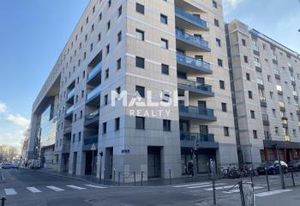 Vente bureaux Lyon 3, proche Part-Dieu, 2 stationnements privatifs
