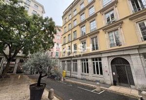 Location bureaux Lyon 1 - Proche métro et gare Lyon-St-Paul