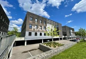 Location bureaux Limonest - Proche A6 et transports en commun