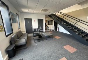 Location bureaux Vaulx-Milieu - Proche autoroute A43 et gare