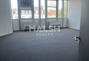 Location bureaux Roanne - Centre-ville, transports et parkings