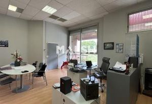 Location bureaux Brignais - Proche SNCF et bus