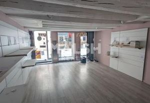 Local commercial à louer Neuville-sur-Saône - Centre-ville