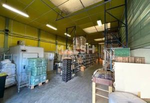 Local d'activité à louer Villeurbanne - Proche périphérique Laurent Bonnevay