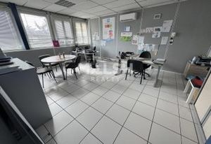 Location bureaux Sorbiers - Proche gare et autoroute A72