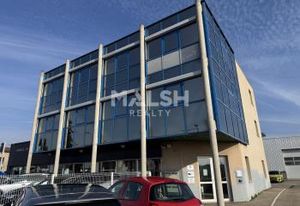 Location bureau Sorbiers - Proche Carrefour et transports