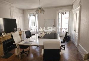 Bureaux Lyon 1 Presqu'île - Métro A/C et bus multiples