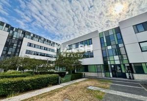 Location bureaux Lyon 7 - Tramway, parkings et cadre verdoyant