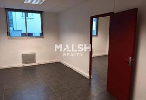 Location bureau Lyon 6 - RDC sur cour, proche métro Foch