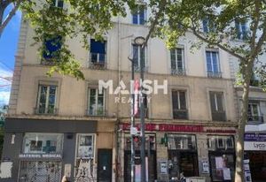 Location bureaux Lyon 7 - Métro B/D, tram T1, bus C9/C12