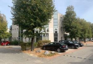 Location bureaux Lyon 7 Gerland - Métro B, tram T1, bus