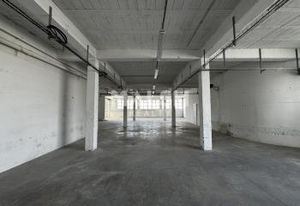 Local d'activité à vendre Decines-Charpieu - Accès bus et rocade